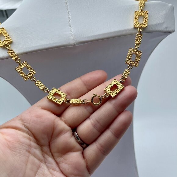 Hammered Gold Necklace with Quartz Accents - Picture 6 of 7